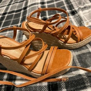 ALTAR’D STATE wedge heel